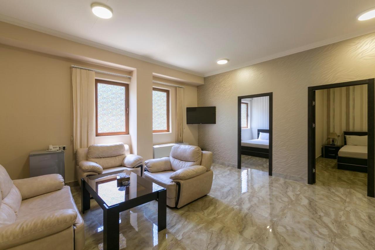 Best Hotel Yerevan Exterior foto